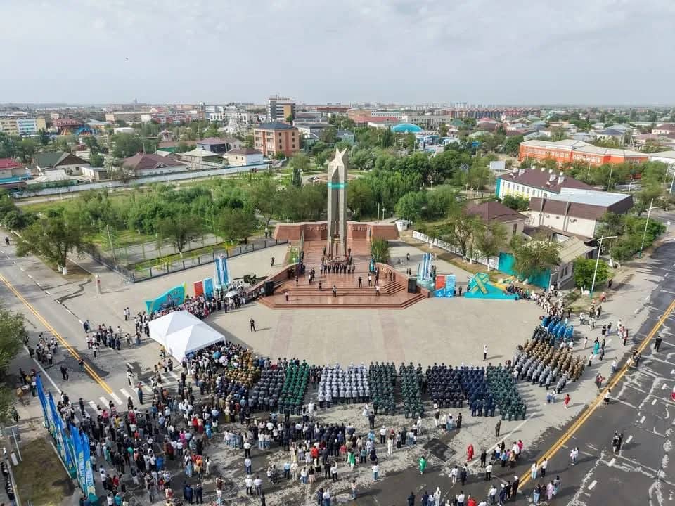 «Ұрпаққа ұран болған Ұлы Жеңіс»: Қызылордада майдангерлер рухына тағзым етілді