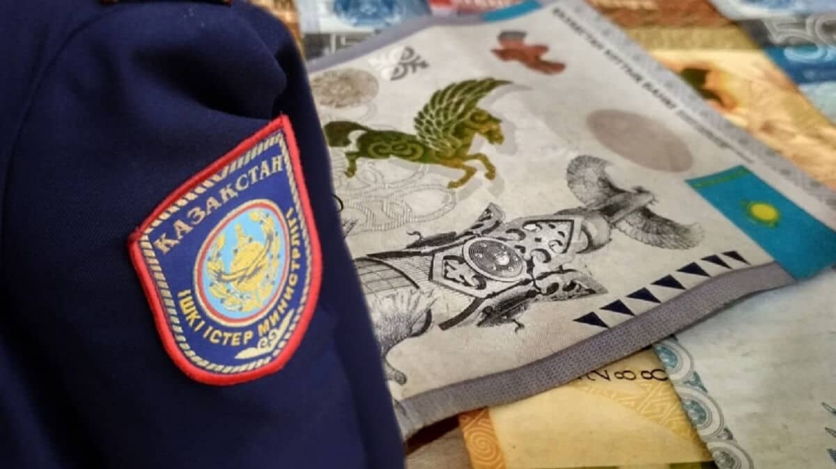 Өскемен әкімшілік полиция бөлімінің бастығы парамен ұсталды