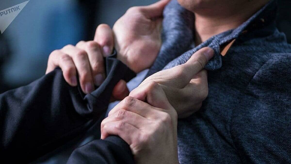 "Педофил деп ойлаған": Алматы облысында тұрғындар ер адамды соққыға жыққан