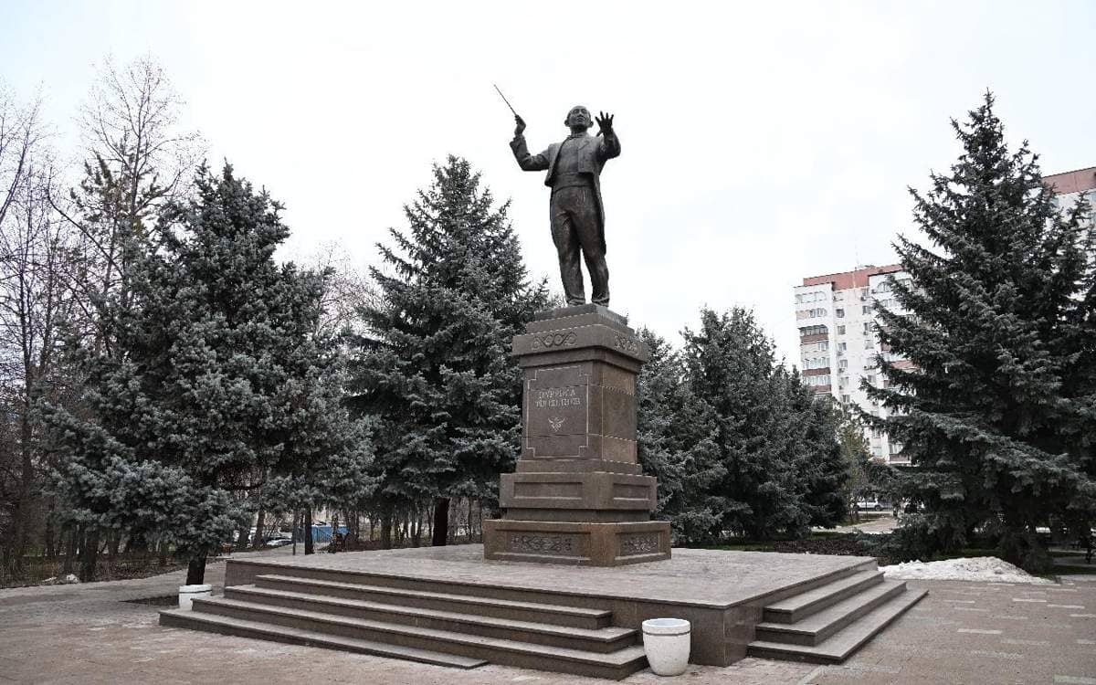 Алматыда журналистер сквері жаңартылды