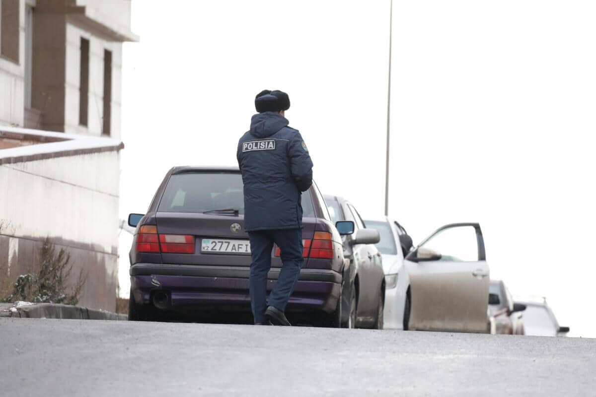 Есіл қаласында полиция сержанты көліктен өлі табылды