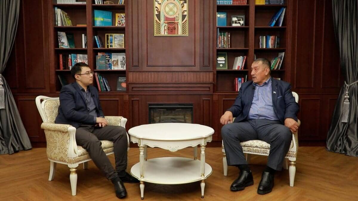 Қолым шығып кеткенде, байлап алып шықтым
