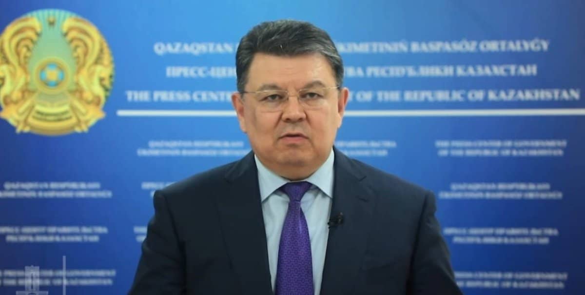 Бозымбаев жалған ақпарат тарататындарға ашуланды