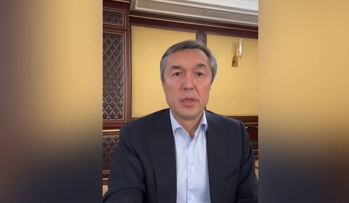 «Жындының сандырағы»: Райымбек Баталов марқұм Салтанатпен қатынасы жайлы айтты