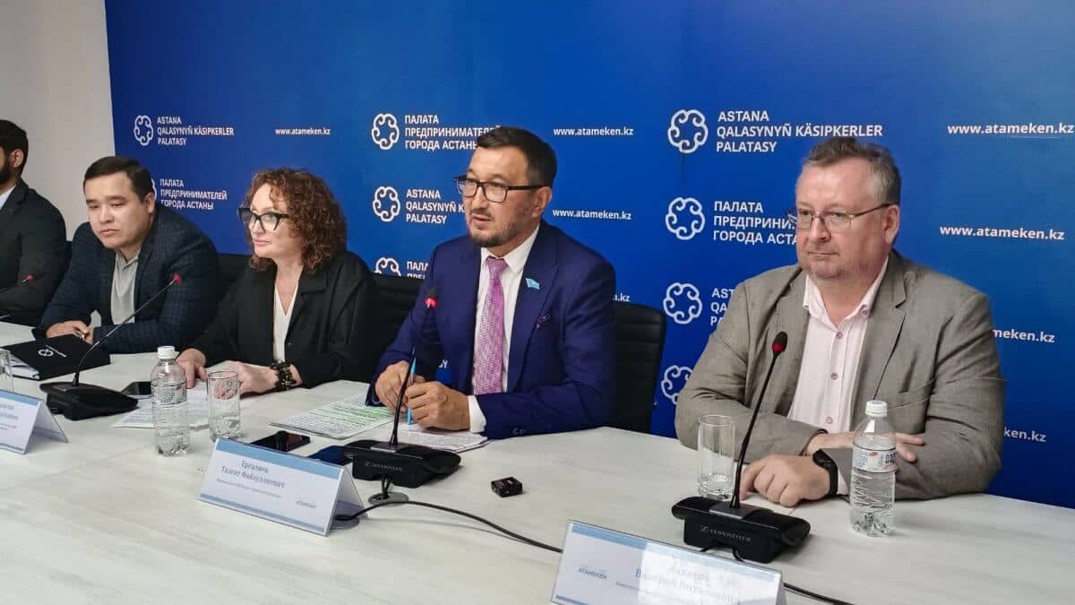 Құрылысшылар одағы министрдің отставкасын талап етті