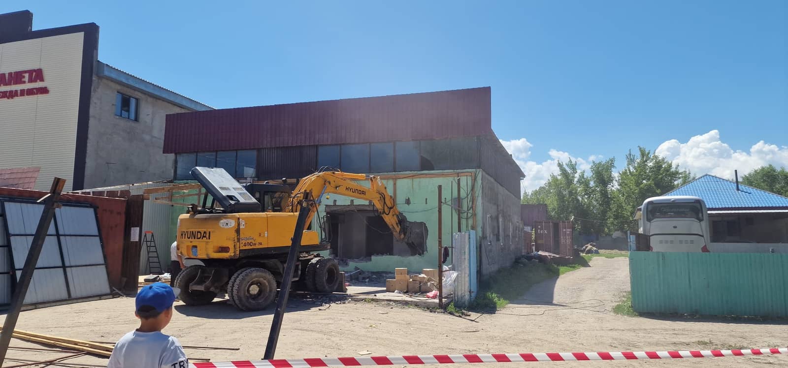 Алматы облысында заңсыз салынған нысан сүрілді