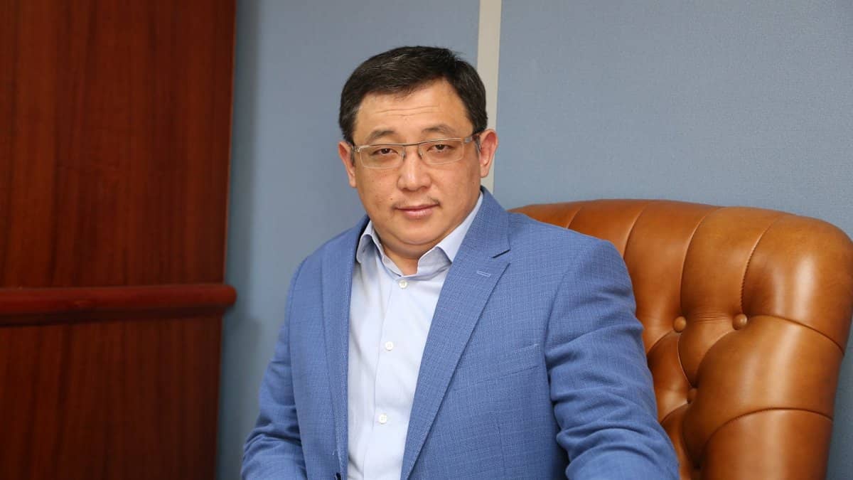 Бас мүфти өз еркімен қызметінен кетуі тиіс – Қайрат Жолдыбайұлы