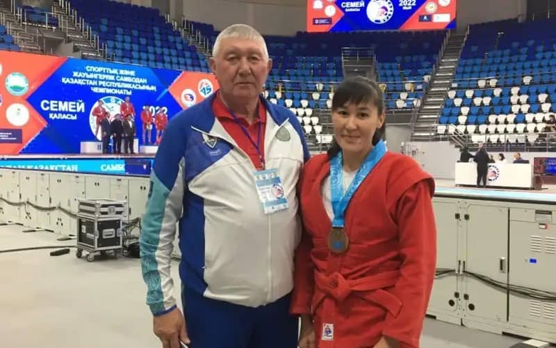 ТҮРКІСТАНДА ӘЛЕМНІҢ 5 ДҮРКІН ЧЕМПИОНЫ ТҰРАДЫ