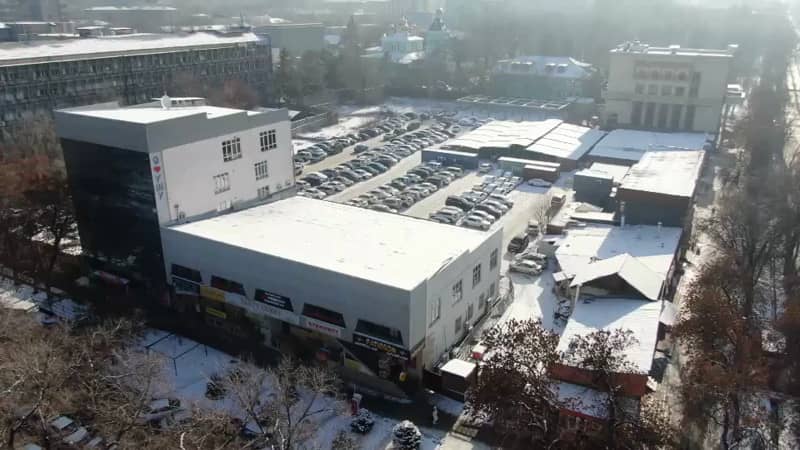 Қылмыстық топ басшысынан 133 жылжымайтын мүлік пен 35 элиталық автокөлік тәркіленді