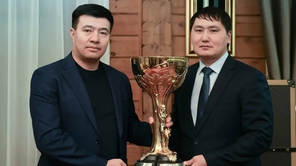 Бақтияр Артаевқа Вэл Баркер кубогы ресми түрде қайтарылды