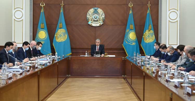 Тоқаев бюджет қаражатын үнемдеуді тапсырды