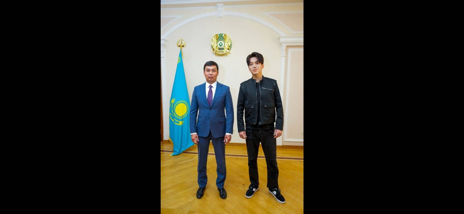 Антикор төрағасы Димаш Құдайбергенмен неге кездесті