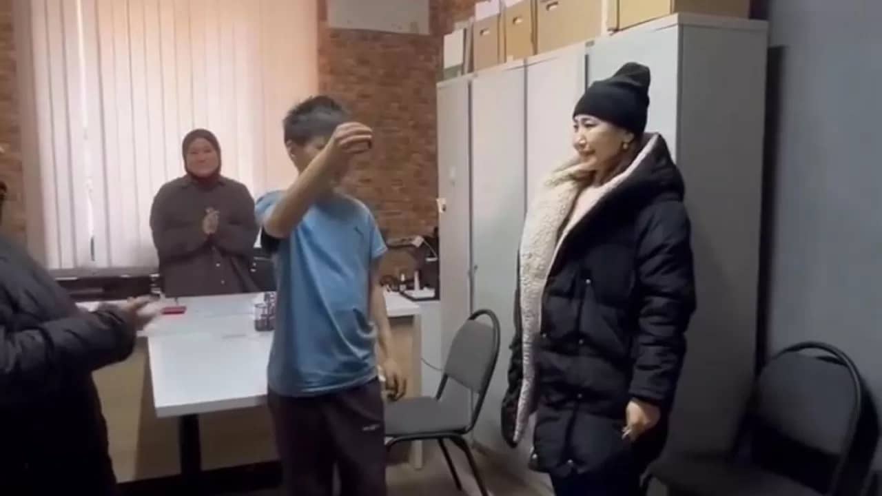 Семейде соққыға жығылған 11 жасар балаға қазақстандықтар 4 бөлмелі пәтер алып берді (ВИДЕО)