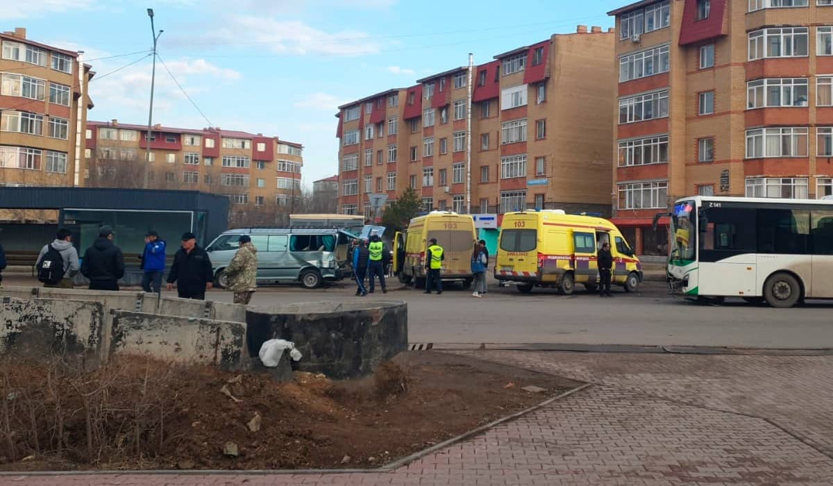 Қосшыда таңғы уақытта балалар көлігі апатқа ұшырады