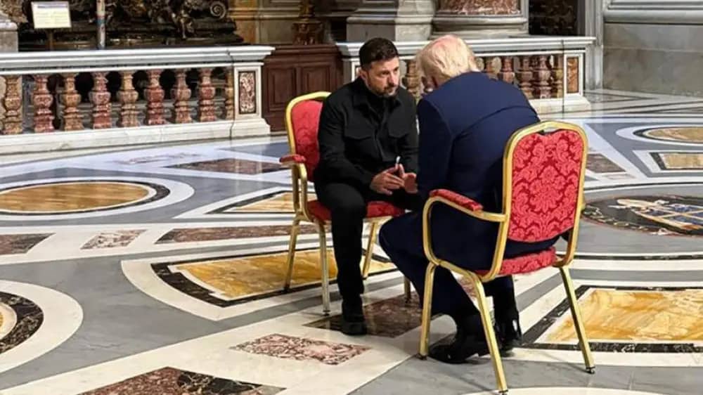Зеленский мен Трамппен Ватиканда не жайлы сөйлескенін айтты