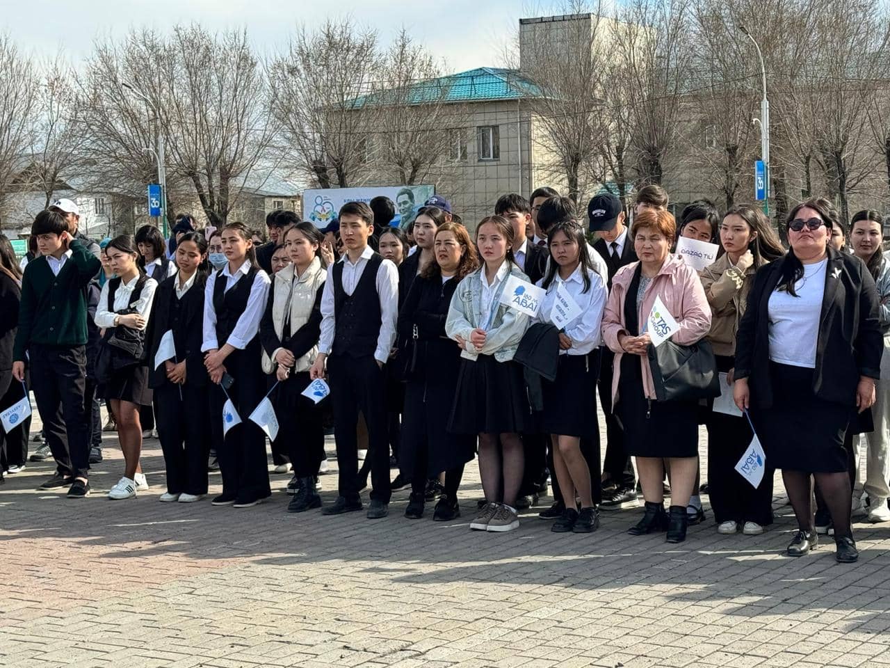 Абай облысының ауыл мектептеріне 13 мыңнан астам кітап таратылды