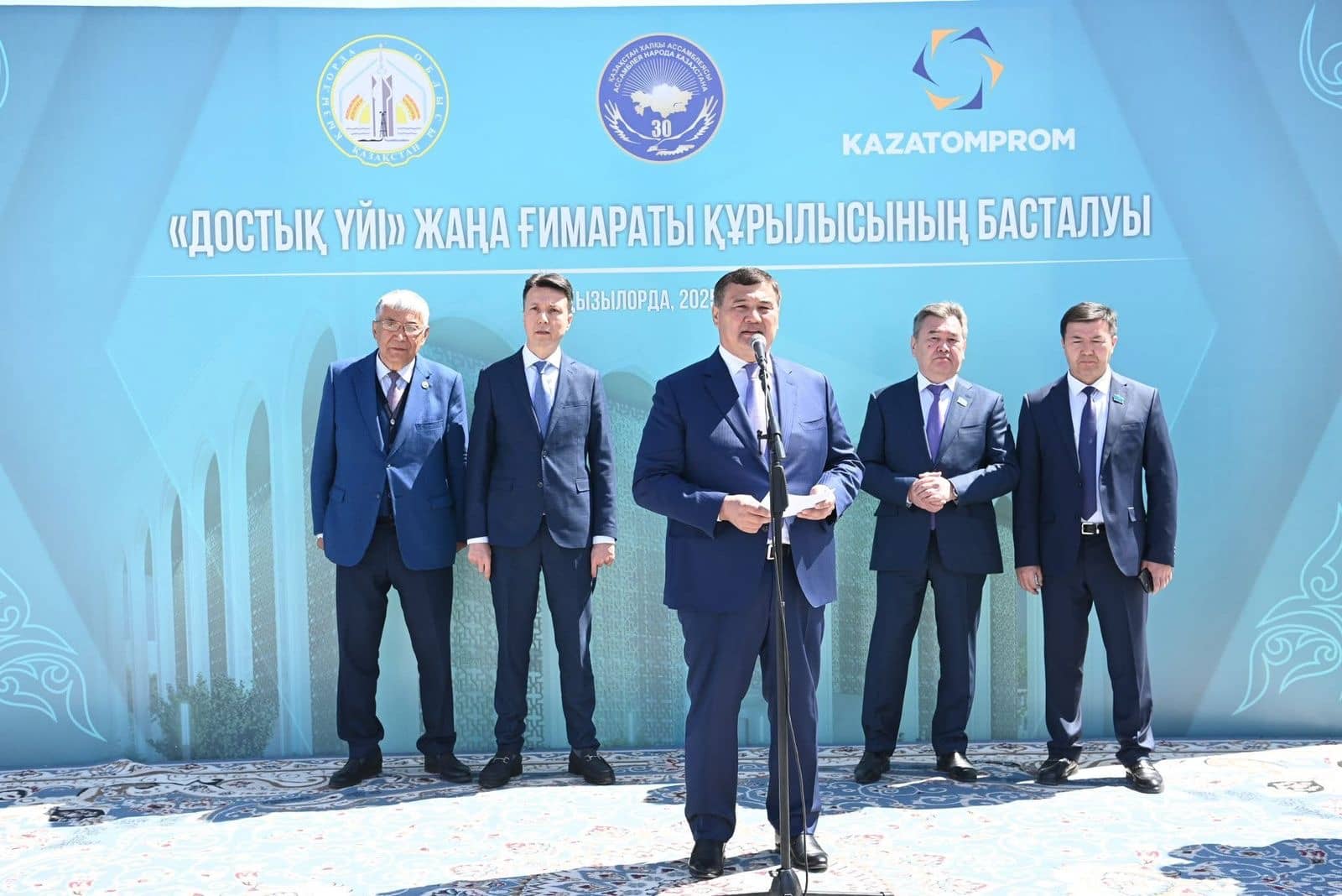 Нұрлыбек Нәлібаев Қызылордада бой көтеретін жаңа «Достық үйінің» іргетасын қаласты