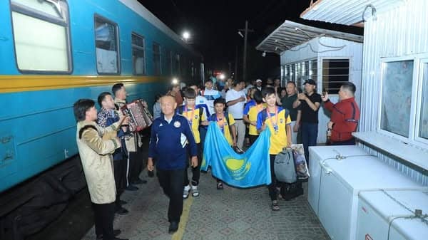 Арыстық волейболшылар "Ұлттық мектеп лигасында" жүлдегер атанды