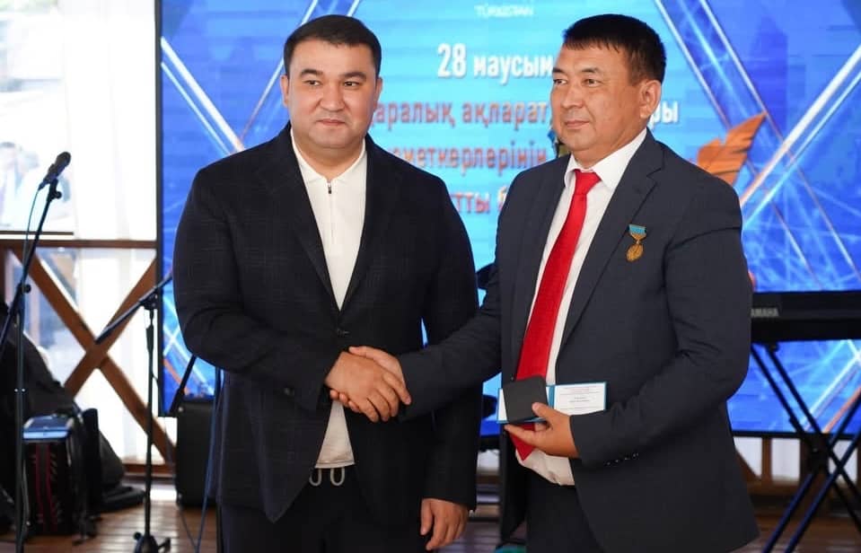 Нұралхан Көшеров БАҚ өкілдеріне құрмет көрсетті