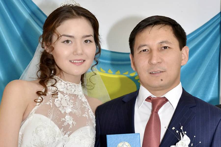 "Ол өз туыстарының айтқанынан шықпайтын": Карина Мамаш экс-жұбайы туралы пікір білдірді