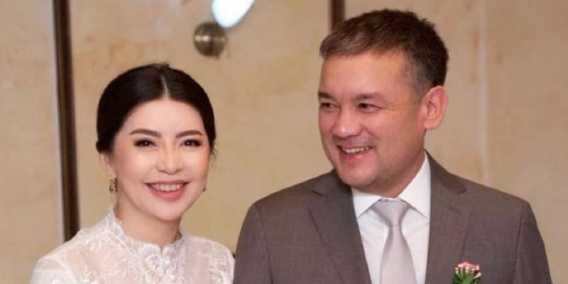 «Еркек түзу жүруге тиісті емес, әйел көну керек»: Желіде Тамар Асардың сөзі қызу талқыға түсті (ВИДЕО)