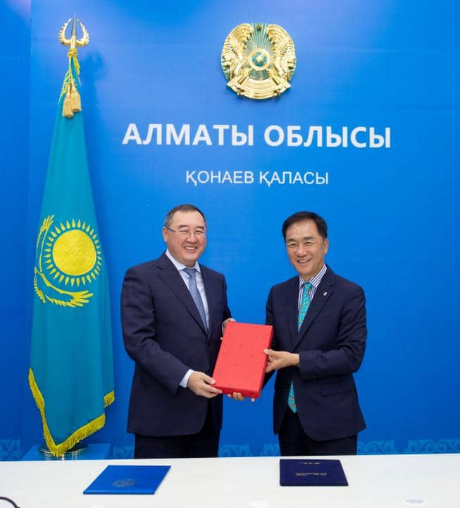 Алматы облысының әкімі Пхёнтхэк қаласының мэрімен Қонаевта кездесті