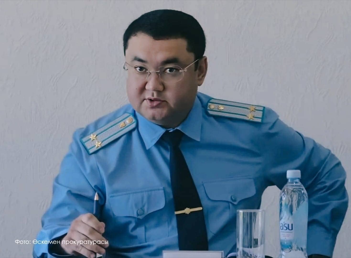 Өскеменнің өзімшіл прокуроры: қоластындағыларды ұрған Бас прокурор қызметтен шеттетілді