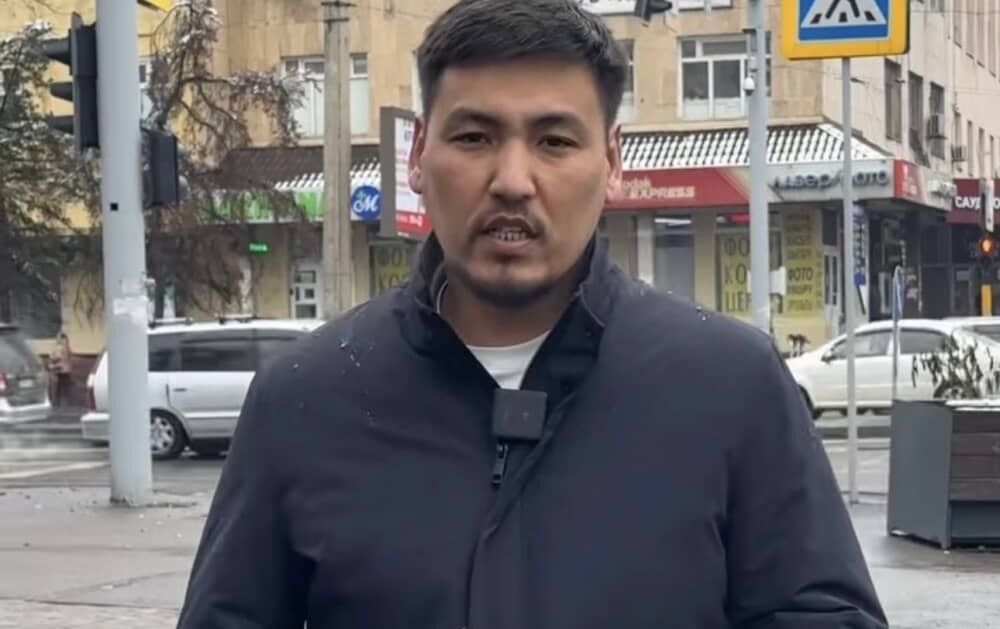 Жаңа Қазақстанның алаяқ діншіл блогері: «Робин Гуд» атанған Ілияс Сариевтің қулықтары сотта анықталып жатыр