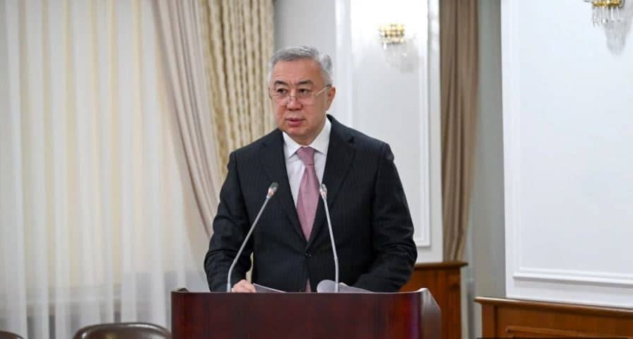 Серік Жұманғарин салық реформасына өзі жауапты екенін айтып, өзін «реформаның әкесі» деп атады