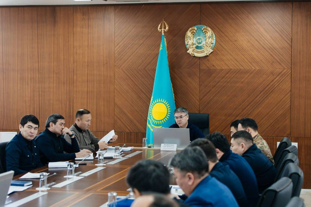 Атырау облысында қолайсыз ауа райының салдарын жою жөніндегі жедел штабтың отырысы өтті