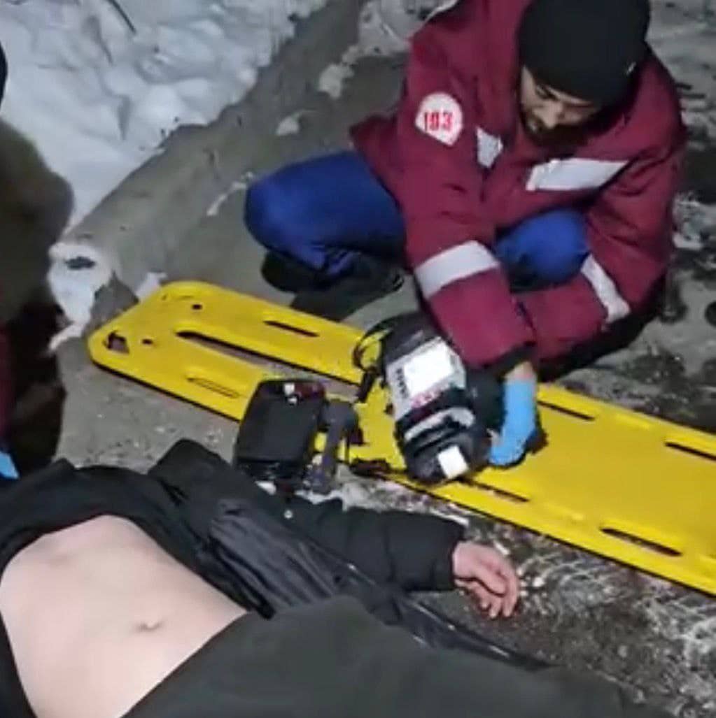 Өскеменде подъезд есігінен ток ұрған жігіт жансақтау бөліміне түсті