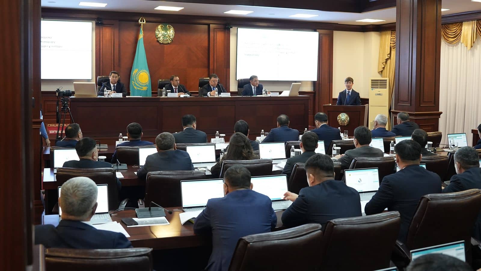 Қызылорда облысы: Қанат Бозымбаев келесі жылдың вегетациялық кезеңінің тәуекелдерін талқылады
