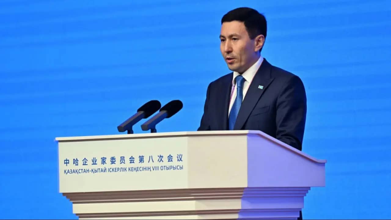 805 млн теңге: "Самұрық-Қазына" АҚ басқарма төрағасы қыруар пайда тапқан