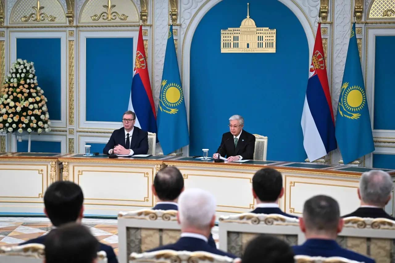 Қасым-Жомарт Тоқаев пен Александр Вучич БАҚ өкілдерінің алдында сөз сөйледі