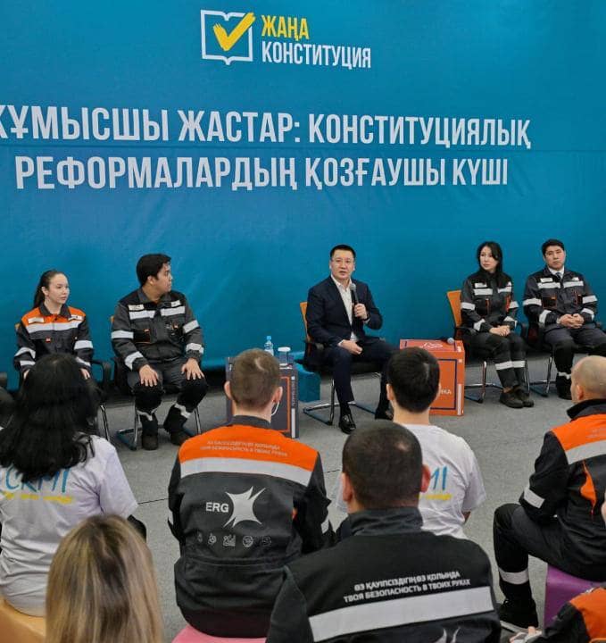 Павлодар әкімі жастарға үндеу жасады: ертеңгі күннің негізі сіздің қолыңызда