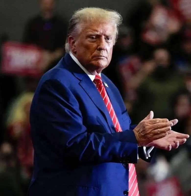 Ядролық қаруға жол бермеймін: Трамп Иранды «бомбалар патшасы» деп атады