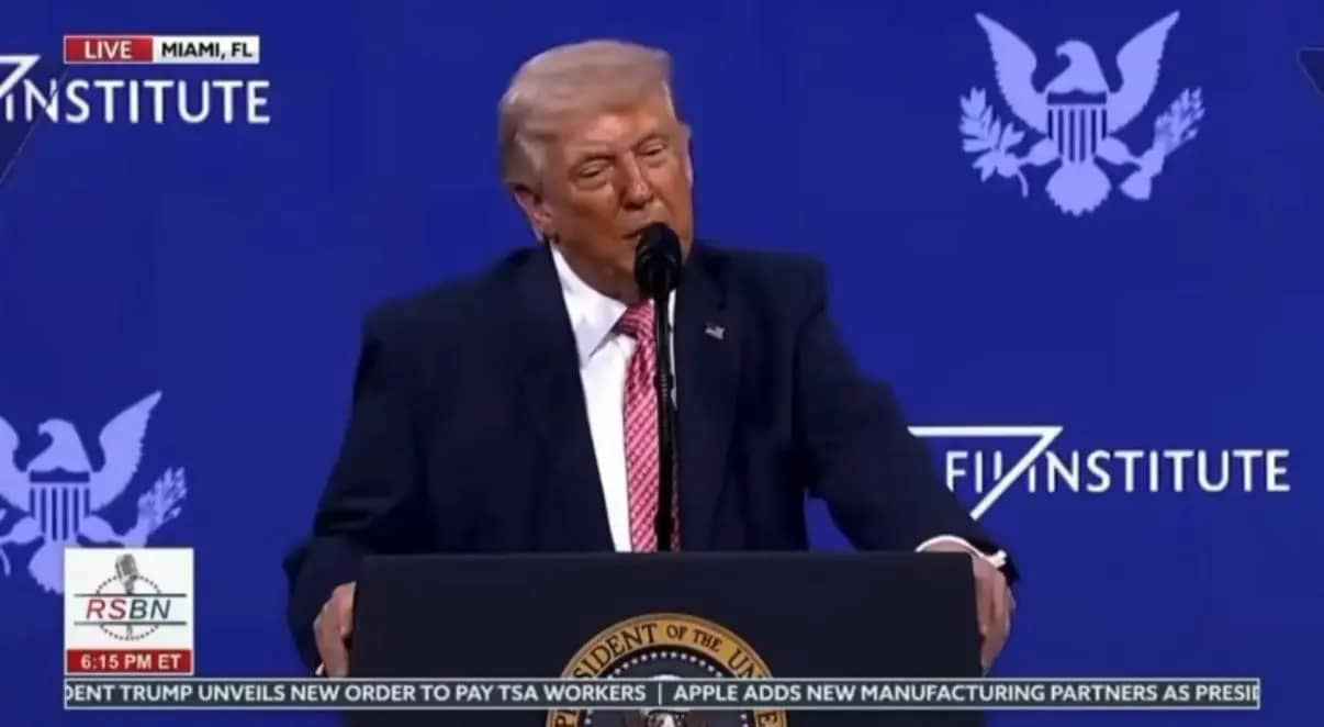 Трамп Сауд ханзадасын былапыт сөзбен қорлады: "Ол менің кө*іме кіруі керек"