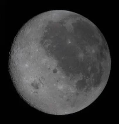 50 жылдан кейінгі алғашқы көрініс: NASA Айдың арғы бетінде не барын көрсетті