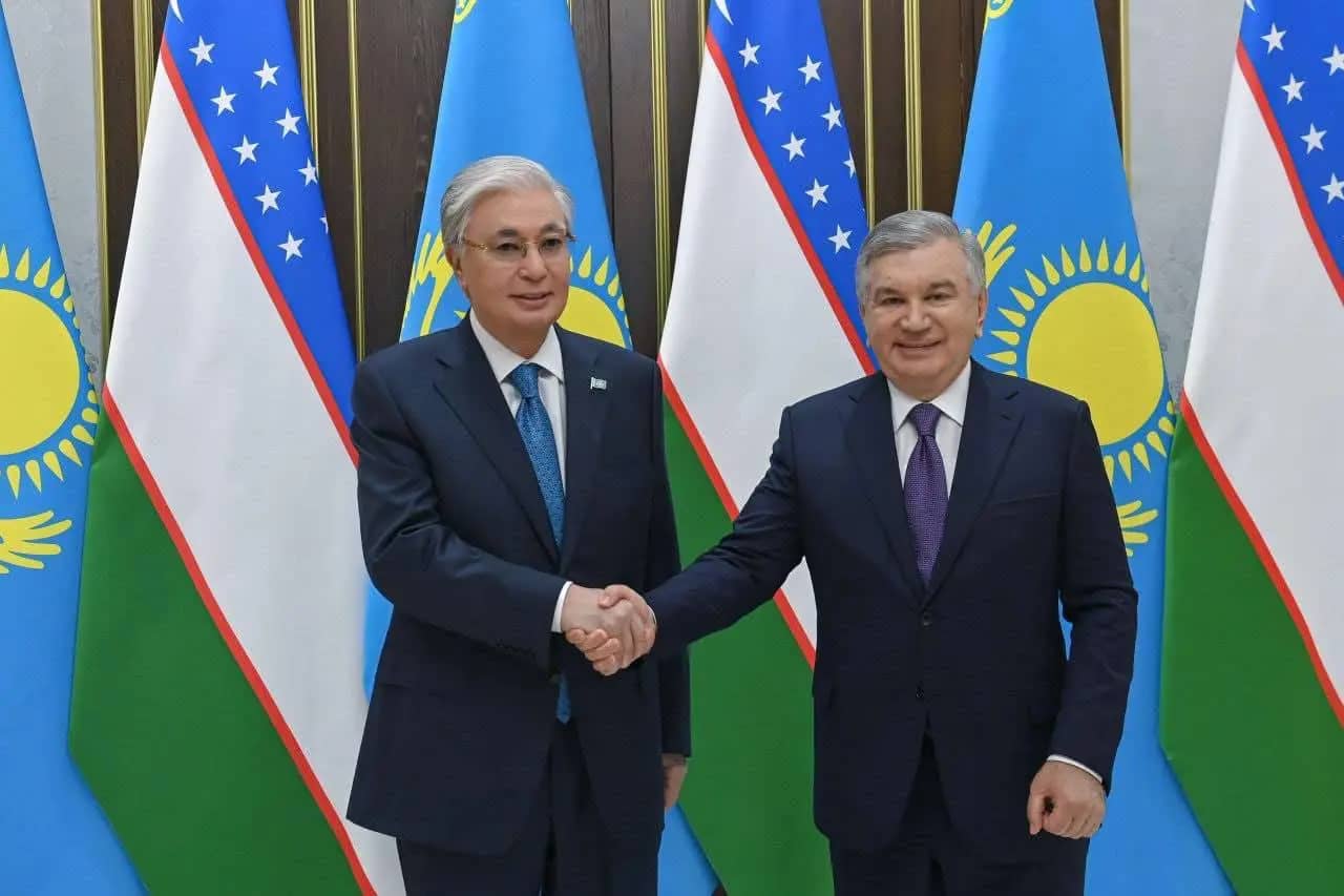 Мирзиёев Тоқаевтың реформаларына баға берді: "Көрнекті саяси қайраткерсіз"