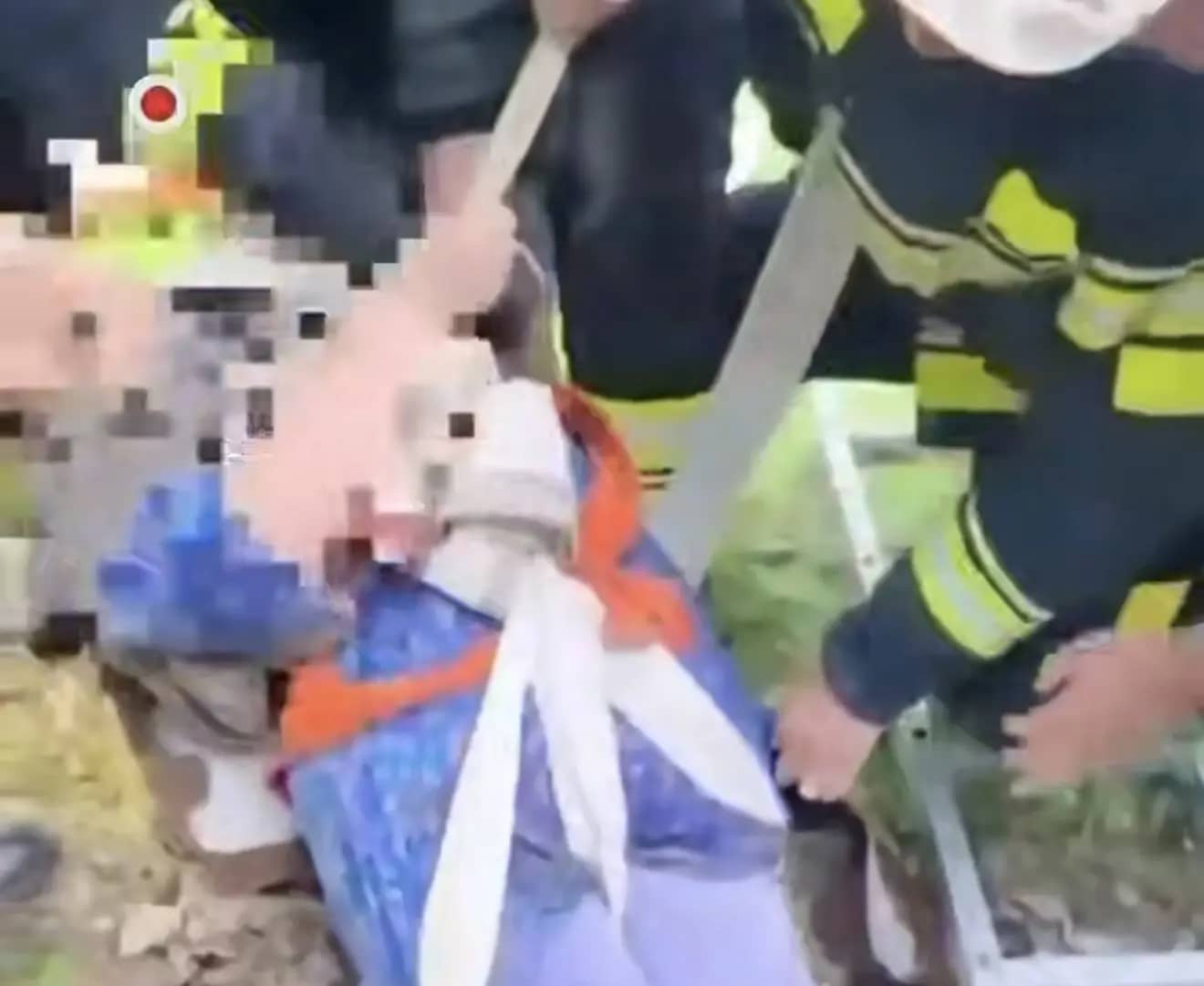 Шымкент қария ашық қалған кәріз құдығына түсіп кеткен
