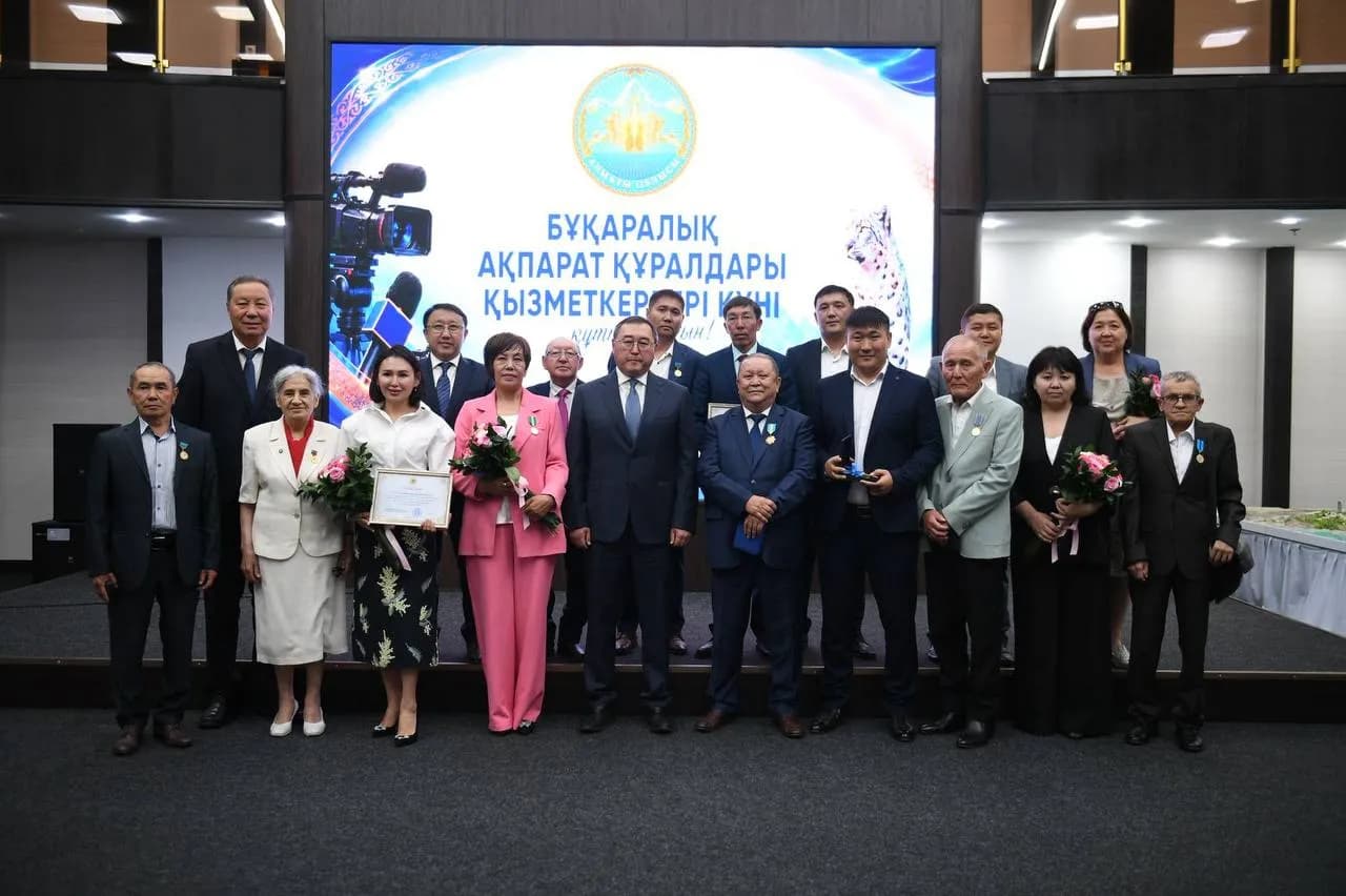 Алматы облысында журналистерге пәтер кілттері табысталды