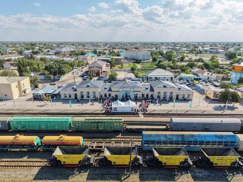 Жаңақорған мен Шиеліде жаңғыртылған теміржол вокзалдары ашылды