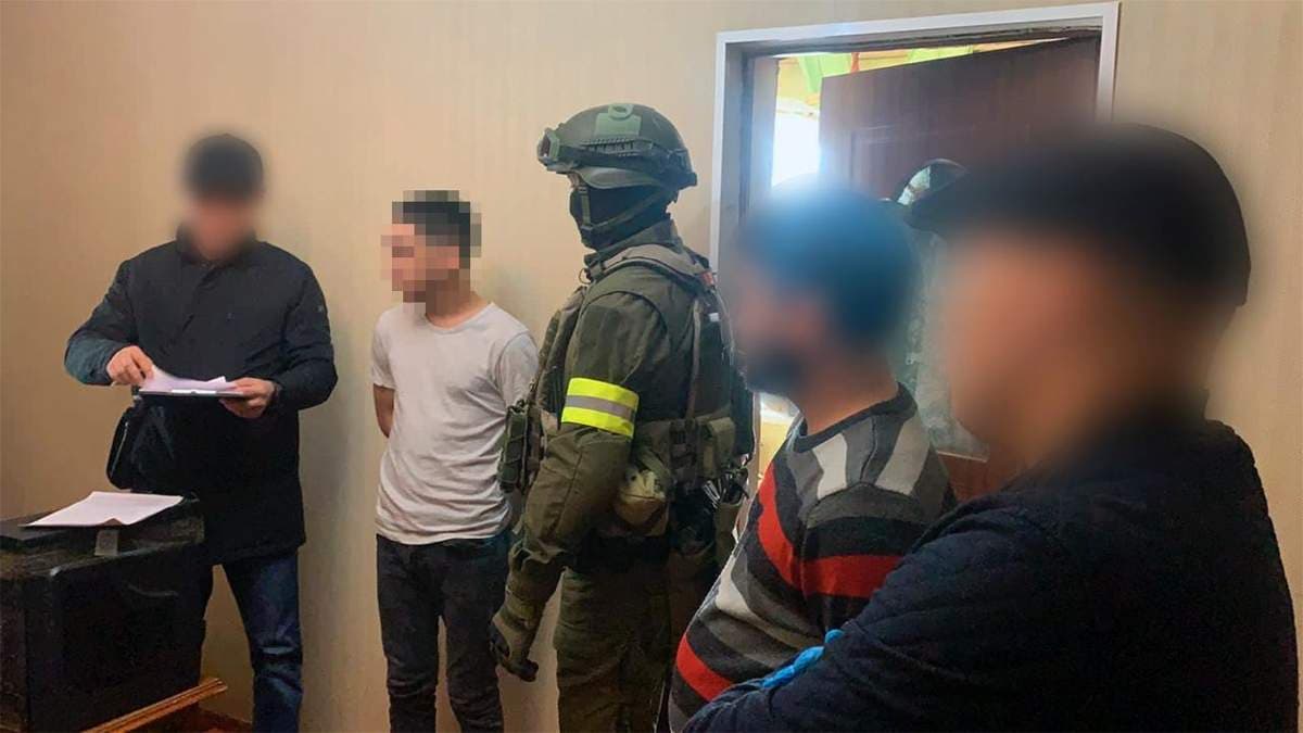 Қазақстан азаматтарының жеке деректерін заңсыз алмақ болған адамға сот үкімі шықты