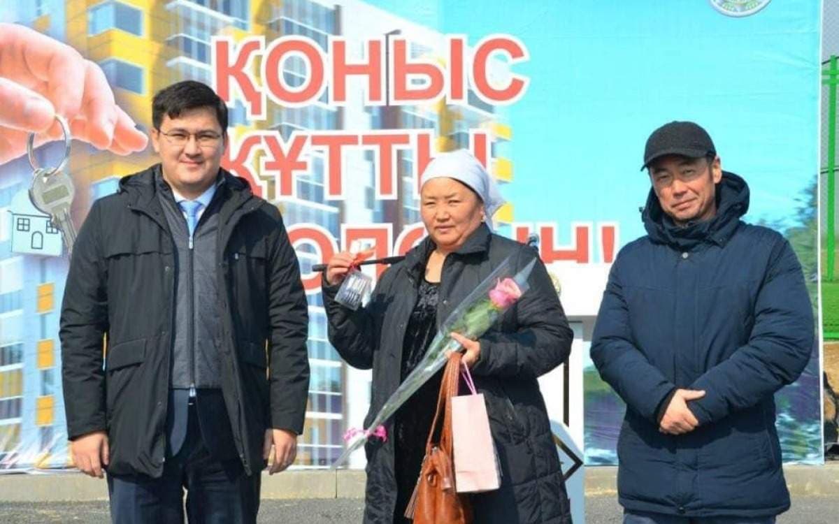 Жетісайда 60 отбасыға пәтер кілті берілді