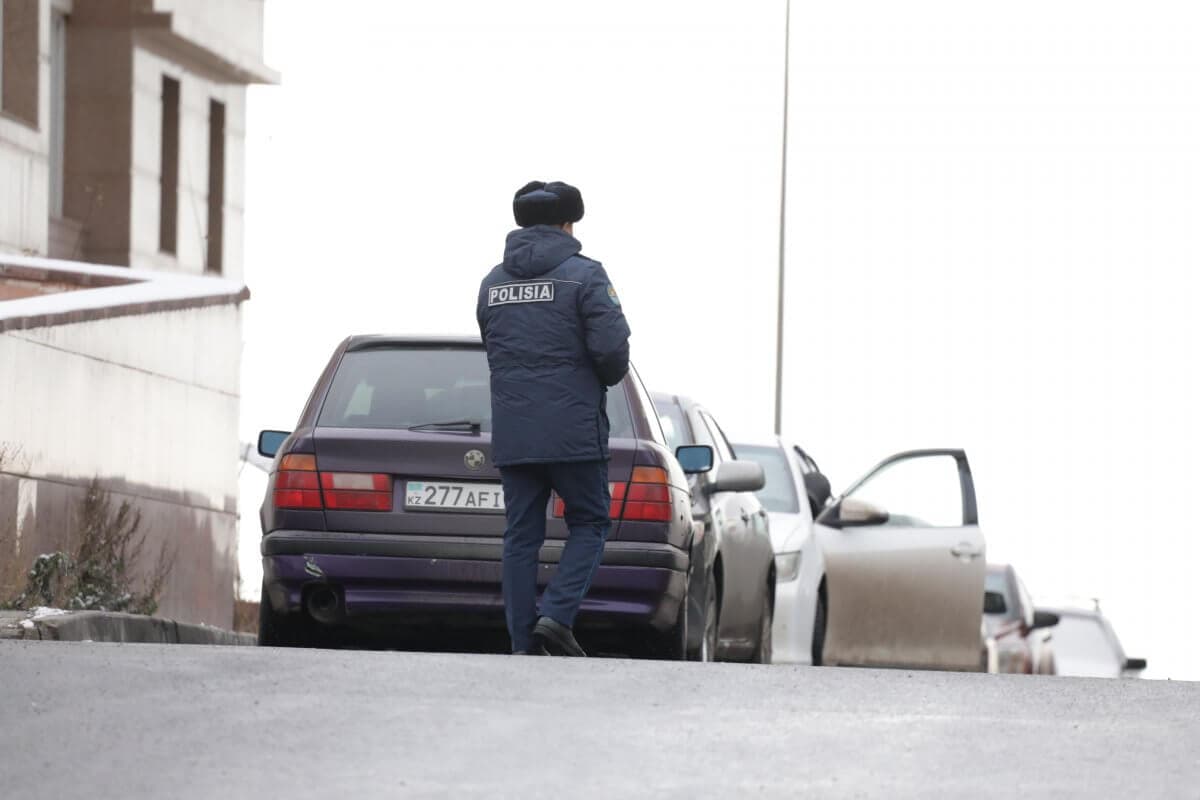 Есіл қаласында полиция сержанты көліктен өлі табылды
