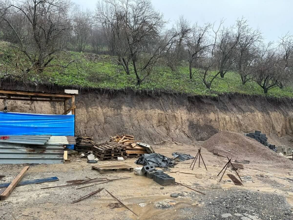 Алматыдағы лай көшкініне заңсыз салынған құрылыс себеп болған
