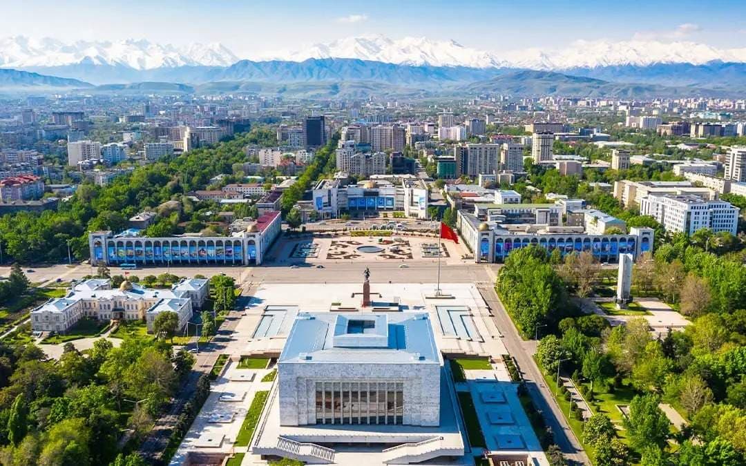 Қырғызстанда Жогорку Кенеш депутаттарының мерзімінен бұрын сайлауы өтеді
