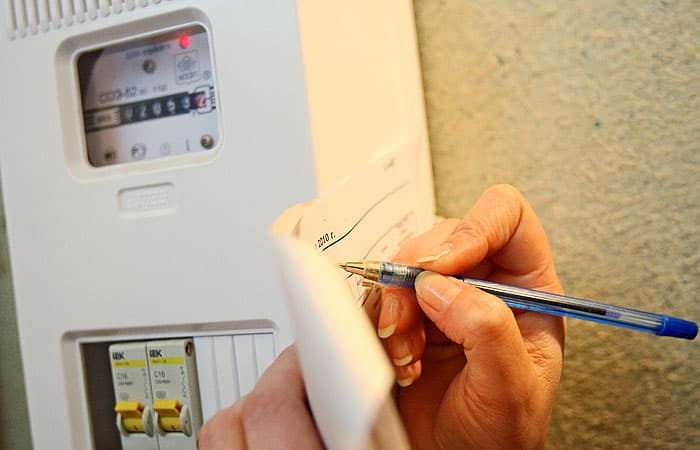 Ударные тарифы на энергию: кто и зачем нервирует казахстанских бизнесменов? (Видео)