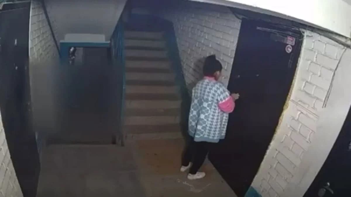 Атырауда әйелді пышақтаған ер адам іздестіріліп жатыр