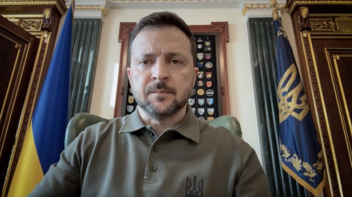 Агрессорға қысым: Зеленский Украина әскерінің Ресей аумағында соғысып жатқанын растады